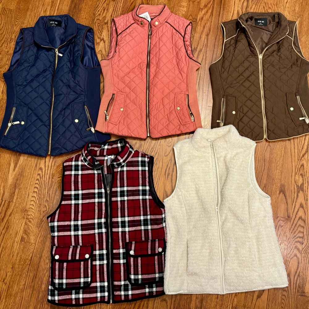 SET OF 5 WOMEN'S BOUTIQUE Vests - SIZE SMALL